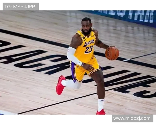 詹姆斯恢复训练备战下赛季 詹姆斯恢复训练备战下赛季